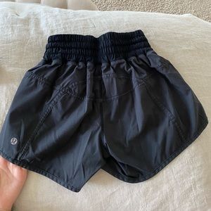 Lululemon tracker short